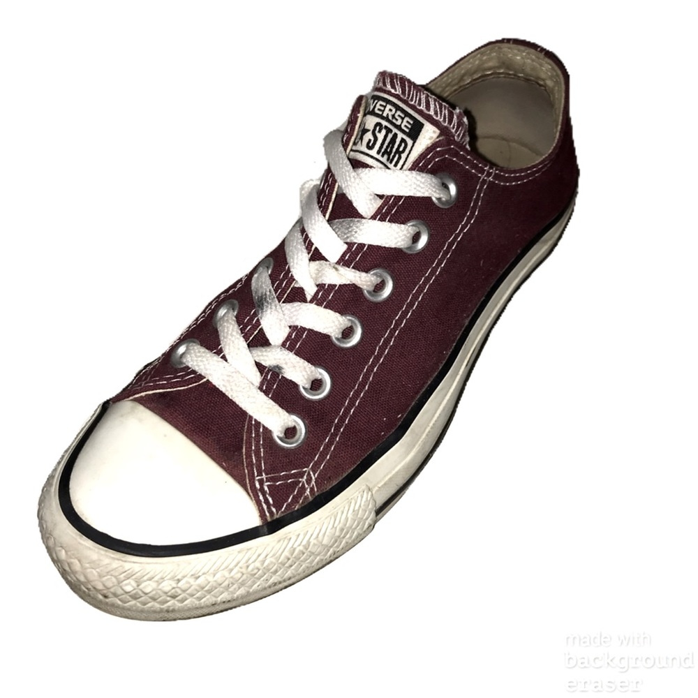 Maroon converse, unisex size 7